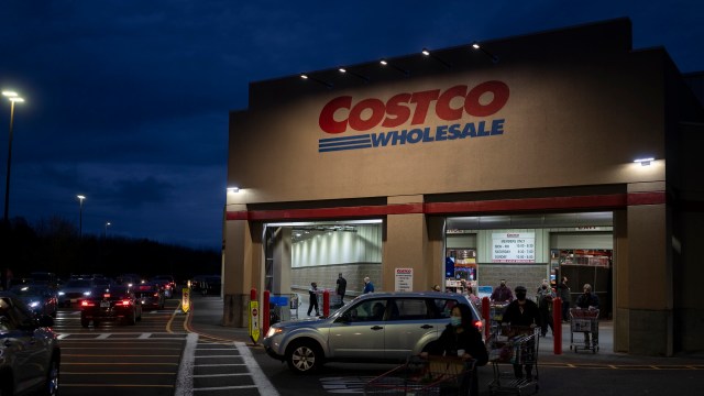 Costco slammed with scathing lawsuit amid $5 rotisserie chicken controversy: 'Unlawful, and … unfair'