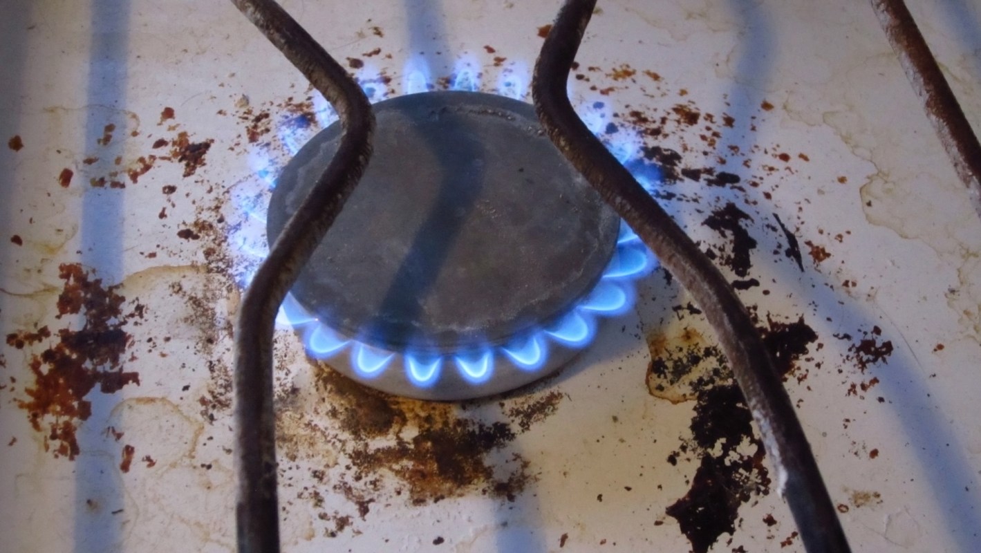 One Redditor asked how much they would hate their life after replacing a gas stove with an induction one.