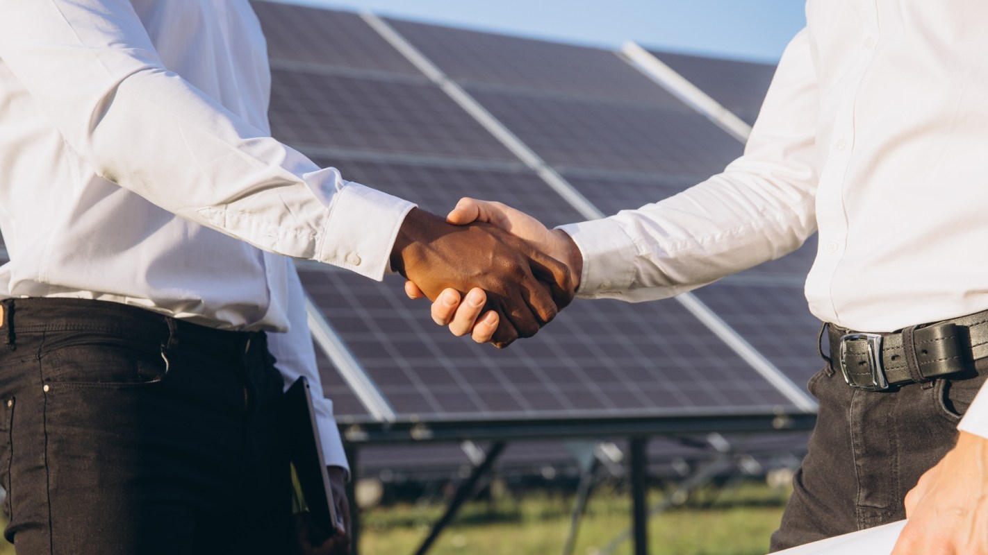 Trina Solar announced a breakthrough with perovskite-crystalline silicon tandem solar cells, leading to more sustainable energy.