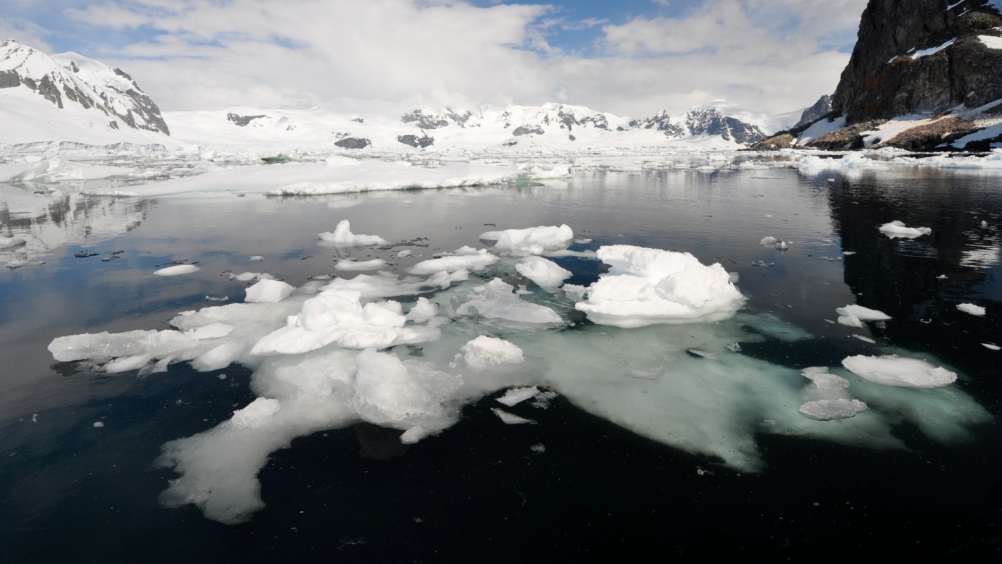 As global temperatures continue to rise, researchers have expressed concern about melting ice sheets in Antarctica and how the phenomenon could impact the planet's coastlines.
