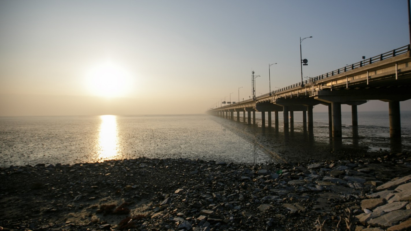 The sea levels in the South Korean coastal area of Incheon are rising much more than in other parts of the country.