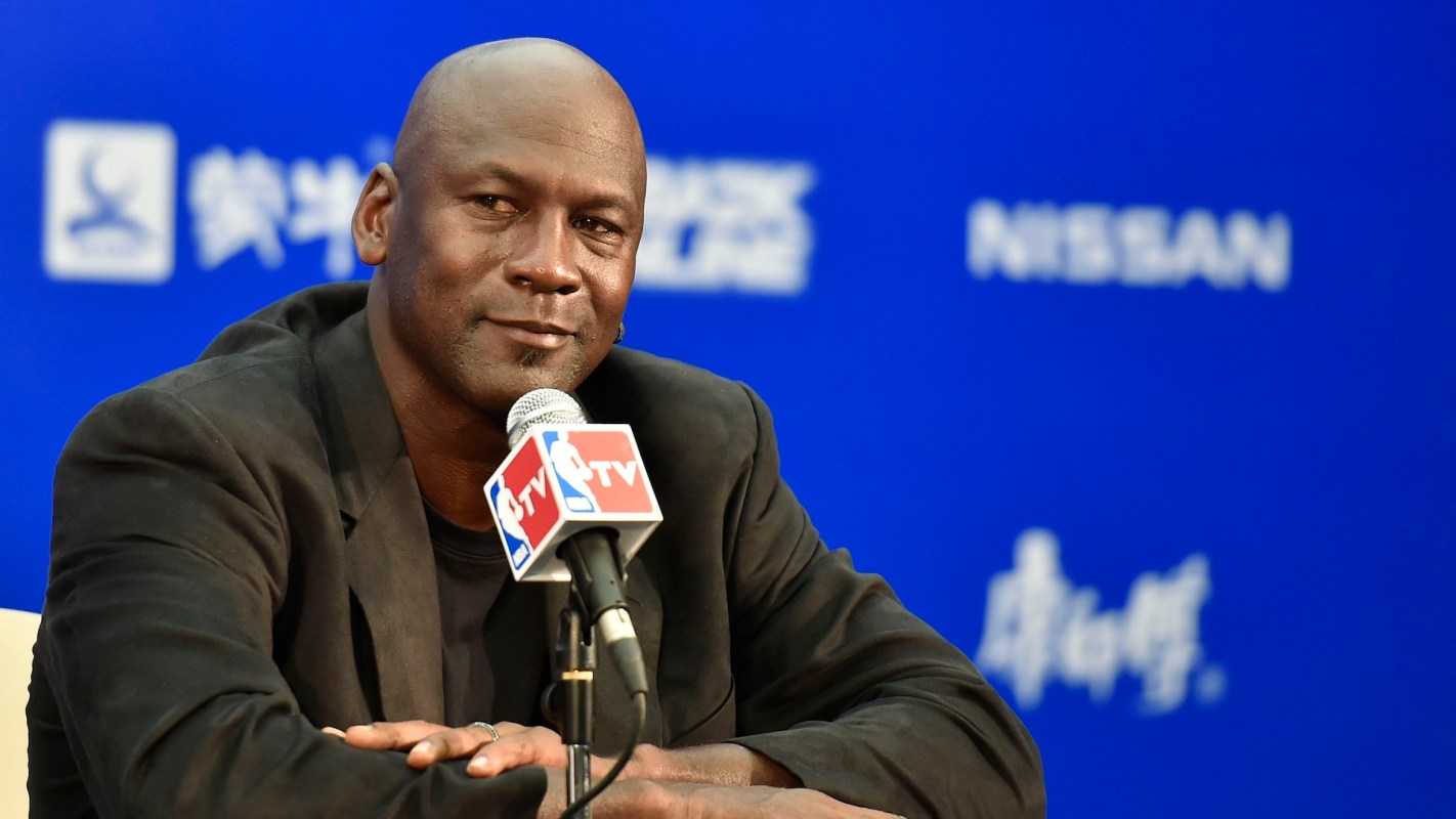 When real estate agent Arvin Haddad critiqued Michael Jordan's former 56,000-square-foot Chicago estate, he didn't hold back.