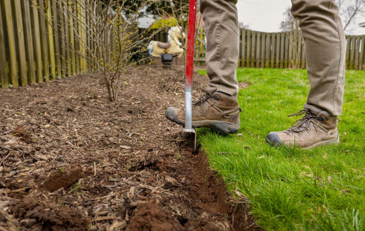 One gardener learned a tough lesson after using landscape fabric around their trees.