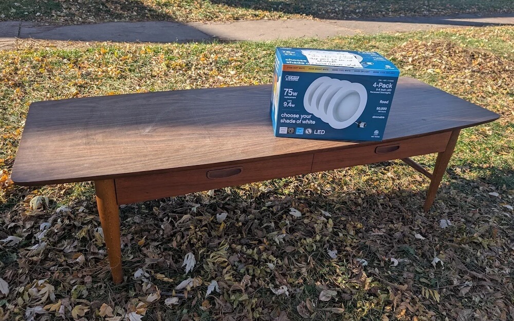 One smart shopper shared their story on the r/midcenturymodern subreddit, detailing how they found a Lane surfboard coffee table on a curb.