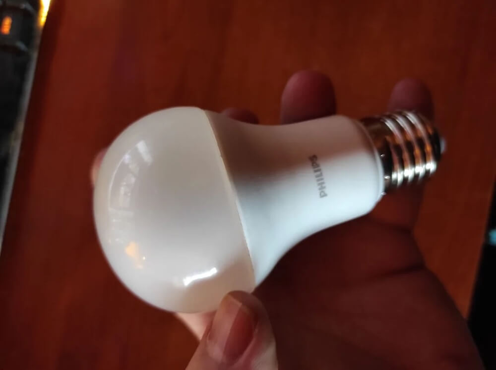 One Redditor shared their frustration that LED light bulbs now last no longer than 2 years, causing a significant amount of e-waste.