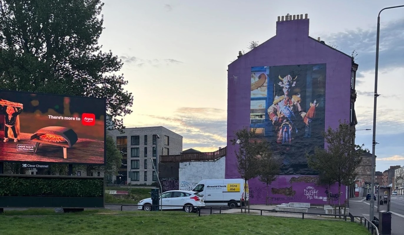 One Glasgow resident took action against litter — the Redditor's story shows the power of local action.