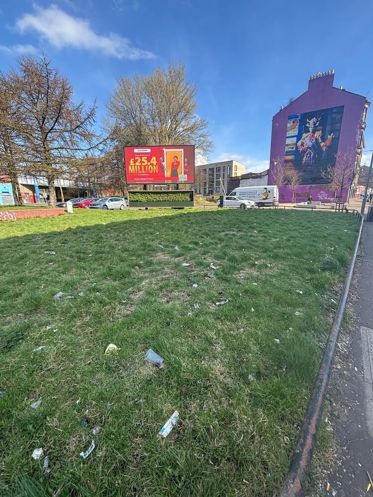One Glasgow resident took action against litter — the Redditor's story shows the power of local action.
