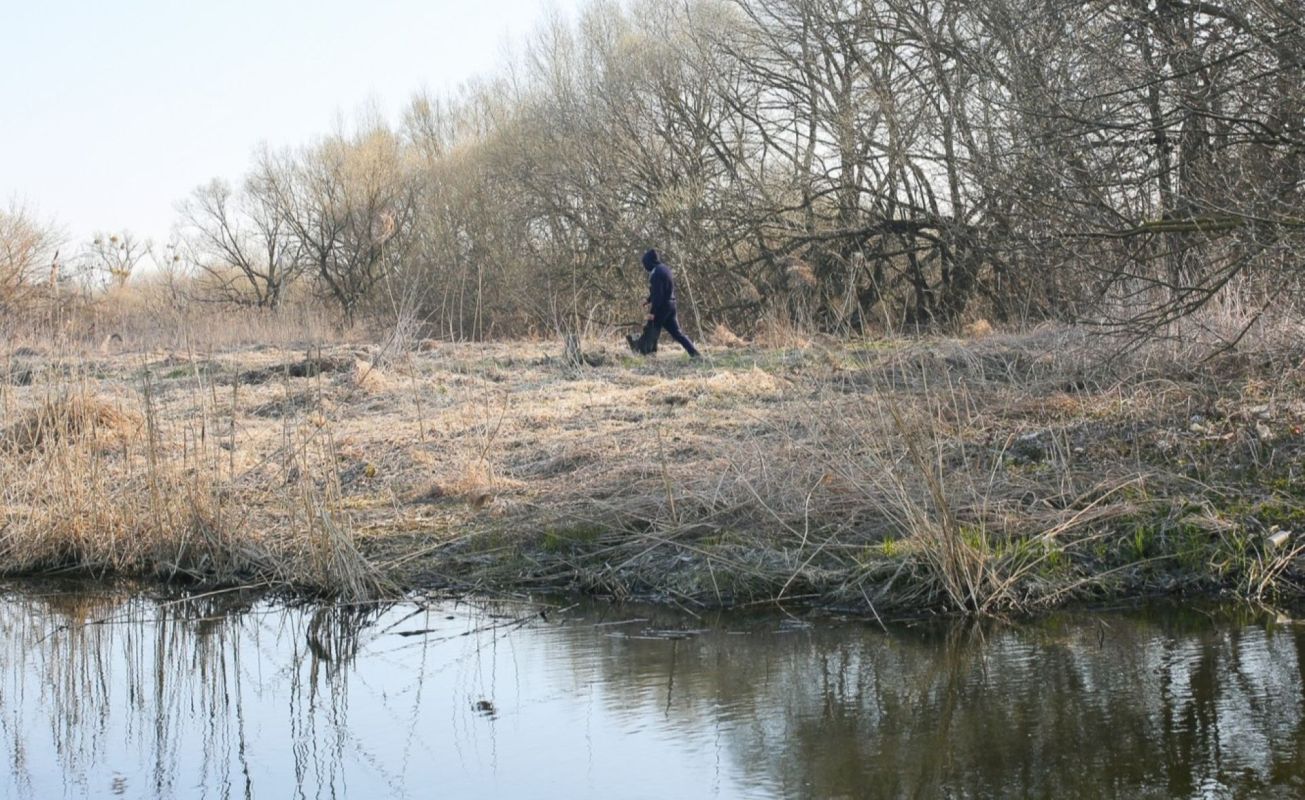 Security camera footage captured the moment when the perpetrators dumped construction debris and what looked like paint into Noon's Creek.