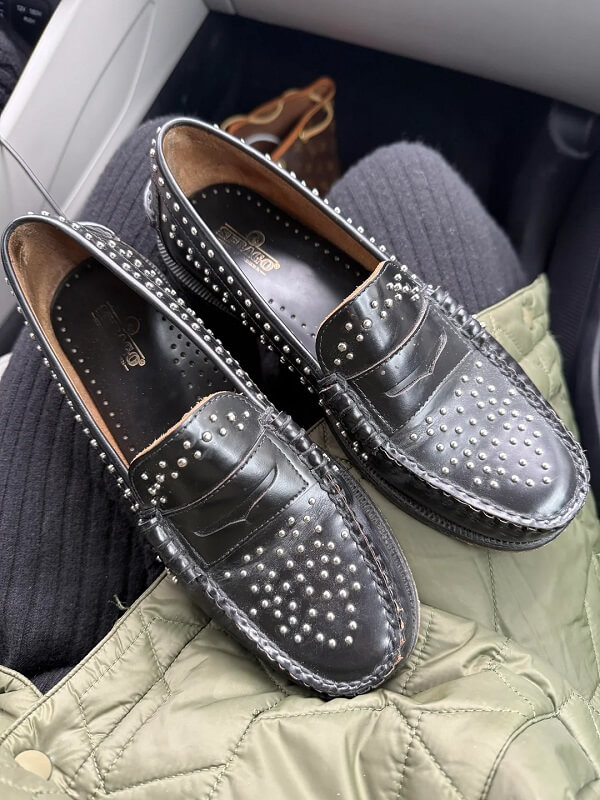 One Redditor found footwear worth $700 for $20 at a thrift store and shared their haul.