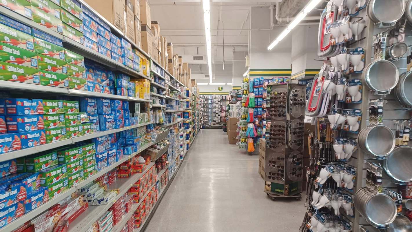 One eco-wellness blog tested 11 popular plastic sandwich bags — and found that every single one contained harmful "forever chemicals."