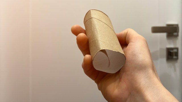 Foodie and crafter Kippi has a clever way of reusing toilet paper rolls as seed starters in the garden.