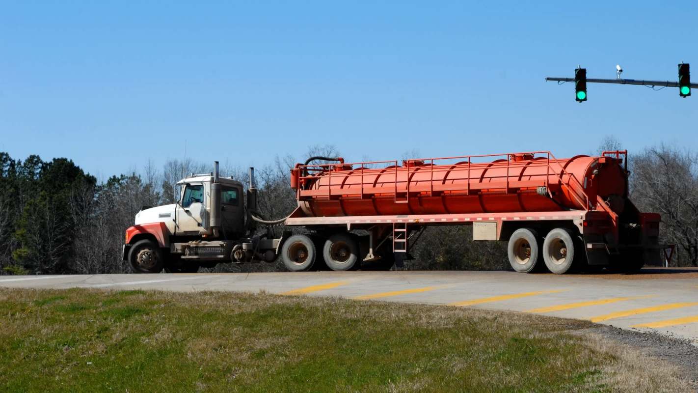 A driver shared the story of how they left a truck driver in the dust, or technically coal, after their "rolling coal" attempt.