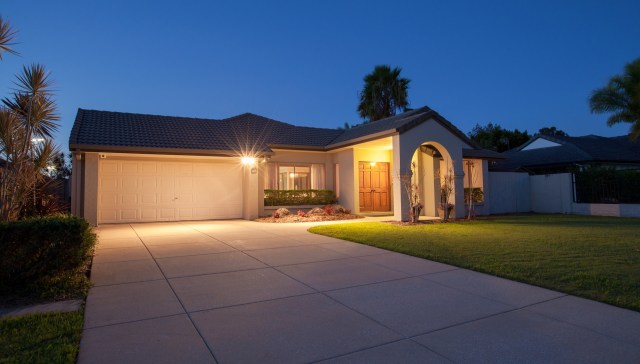 One renter was shocked to discover that his supposedly "smart" thermostat was causing unbearably high indoor temperatures.