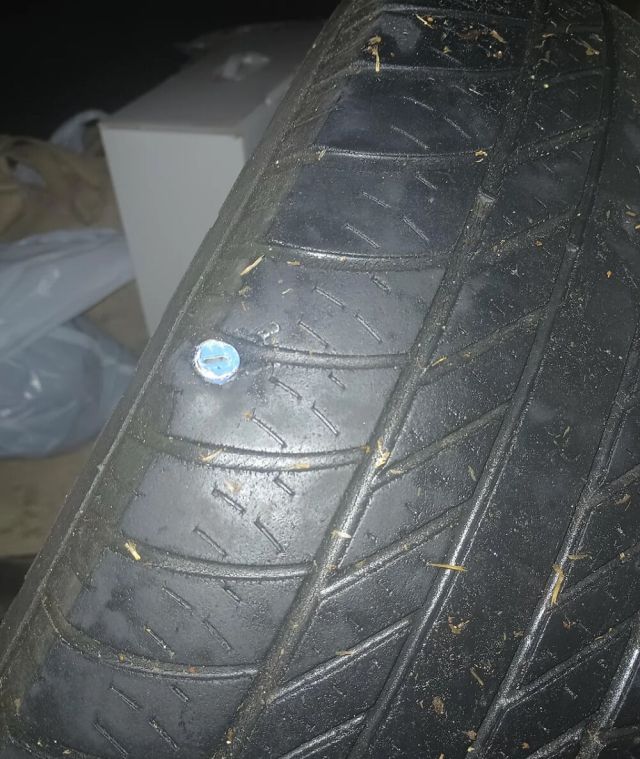 One Redditor found out that the screw stuck in their tire was actually a cracked, old vape pen.