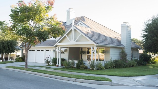 A nervous homebuyer's Reddit post started a conversation about solar contracts, transparency in home sales, and what happens when clean-energy upgrades come with fine print.