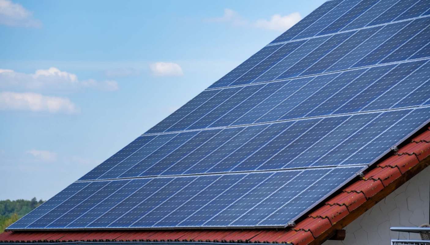 A homeowner with rooftop solar panels turned to the internet for advice about why the panels' power output had declined dramatically throughout the year.