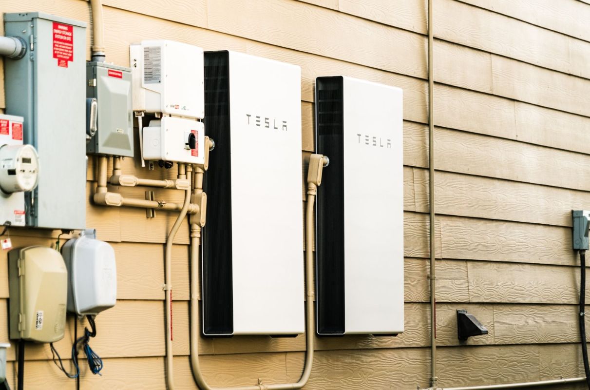 One Seattle-area homeowner detailed their experience installing two Tesla Powerwall 3 batteries and testing the system while intentionally disconnected from the grid.