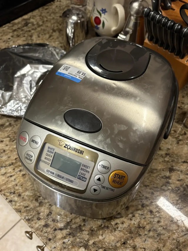 One Redditor was delighted when they found a Zojirushi rice cooker for just $9.
