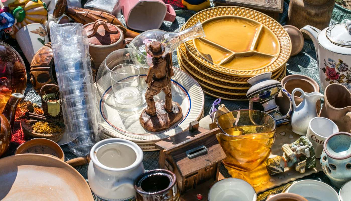 One Reddit user struck gold at an estate sale when they purchased a 14-karat gold bracelet for $5.