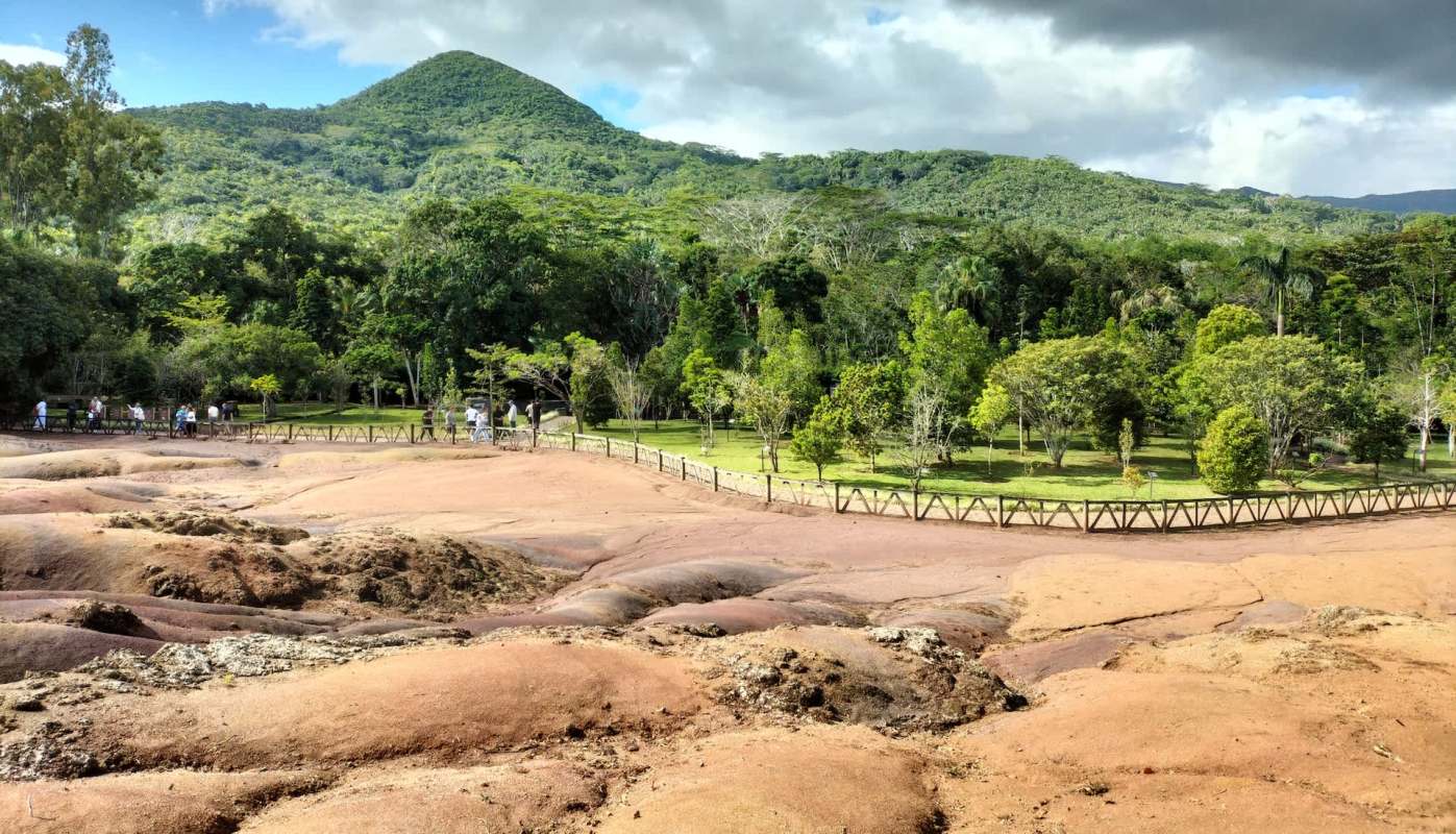A YouTuber posted a video showing a man's tortoise abuse at the Chamarel Seven Colored Earth Geopark in Mauritius.
