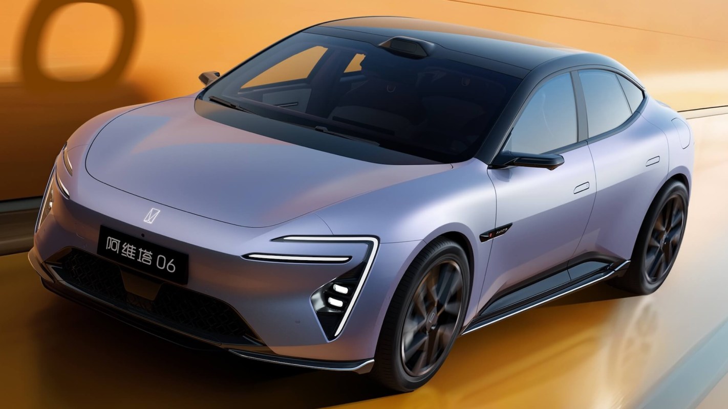 Chinese automaker Avatr has revealed the 06T, a new electric wagon designed to compete with larger electric models such as the Tesla Model 3.