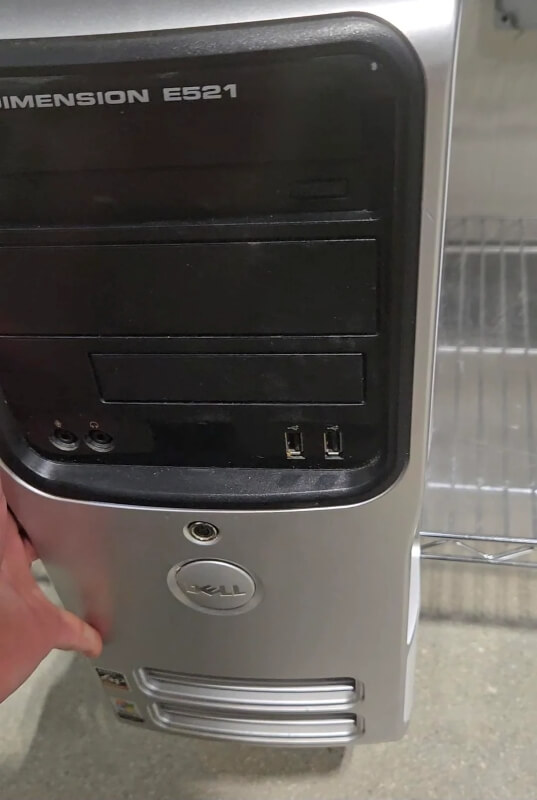 Thrifting is an increasingly popular way to shop, and many people are feeling thrown by economic uncertainty.