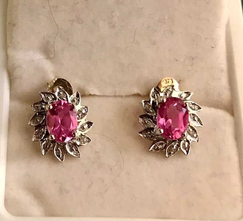 One Redditor found exquisite sapphire earrings in a Salvation Army jewelry bag that cost just $4.
