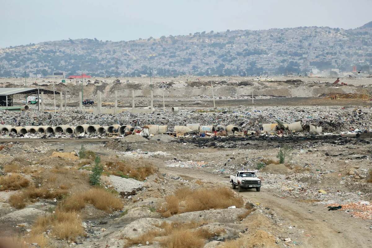 Canadian company Aduro Clean Technologies has partnered with Mexico's packaging industry association ECOCE to explore a new way of recycling plastic.