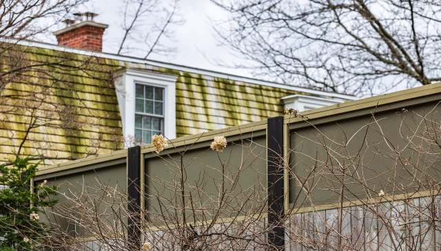 A homeowner in western North Carolina is sparking heated discussion online after sharing a frustrating encounter with nearby Airbnb guests who unknowingly crossed onto his private land.