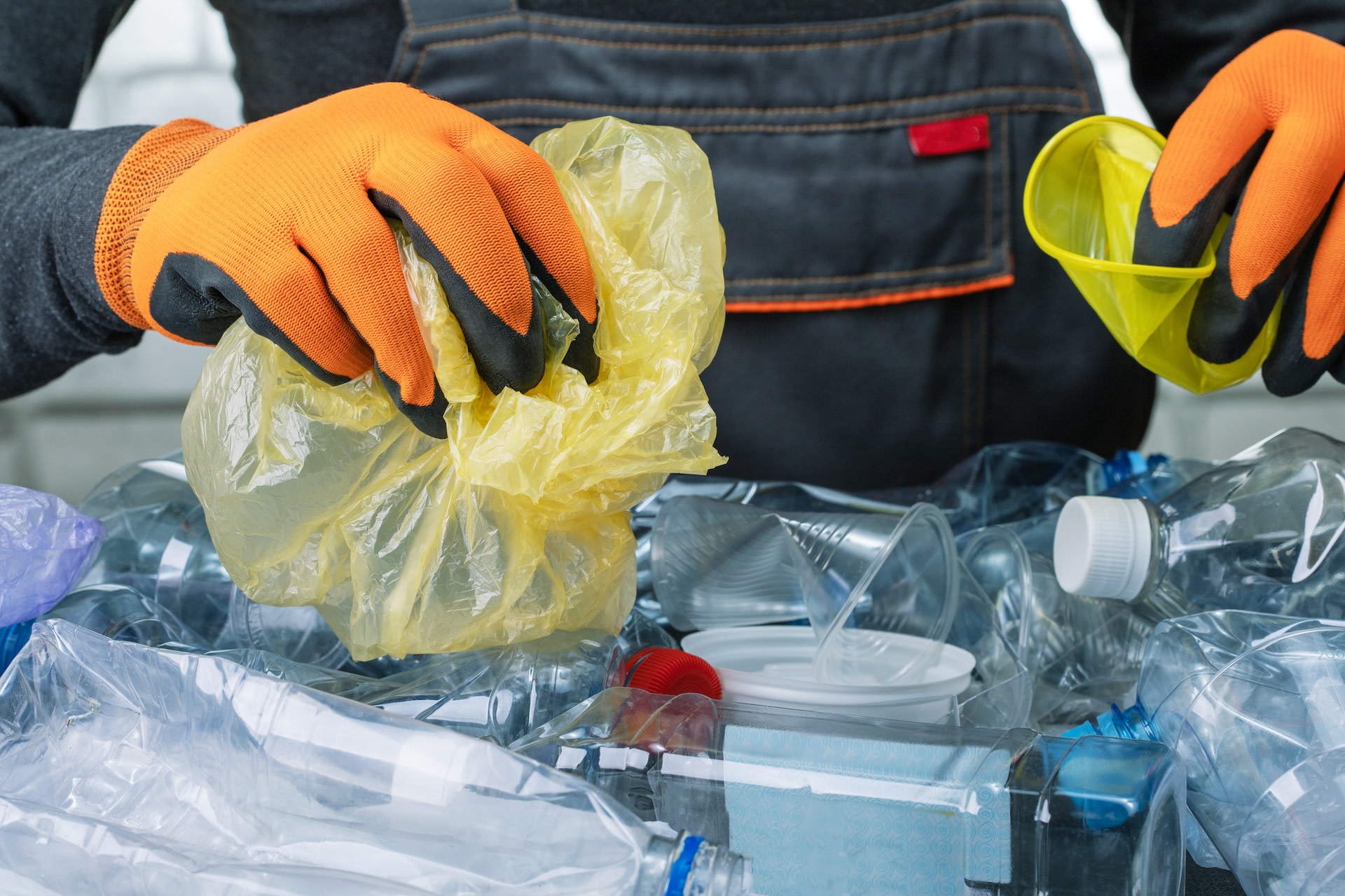 Engineer develops ingenious new products using common waste: 'Saves a lot of water and time'