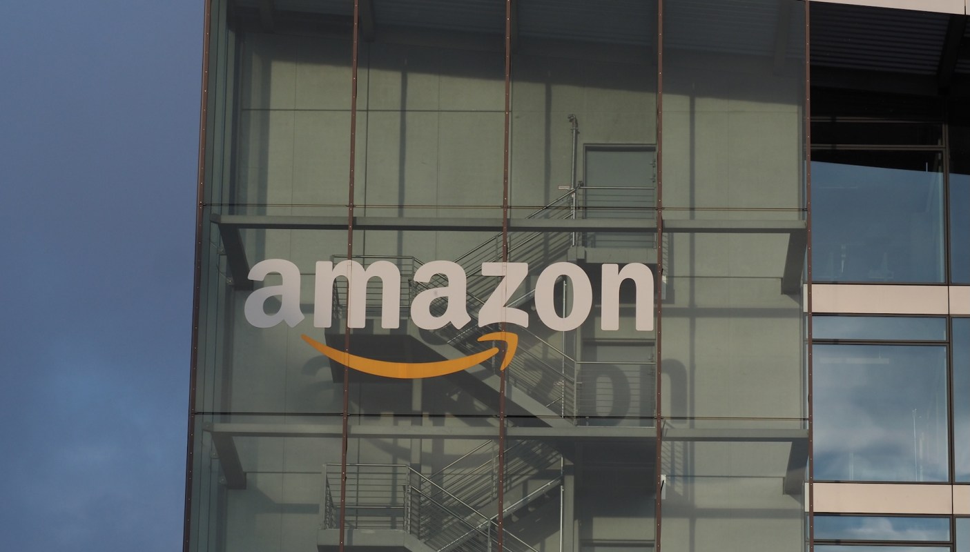 Angry Redditors are slamming Kindle's ads over an absurd $20 fee to remove them.