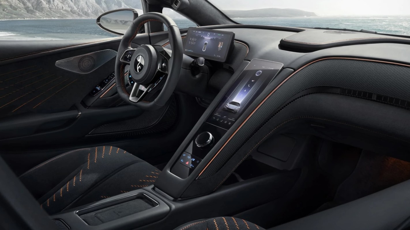 BYD's Dynasty-D is a plug-in hybrid SUV that was unveiled in April 2025 at the Auto Shanghai show as a concept vehicle.