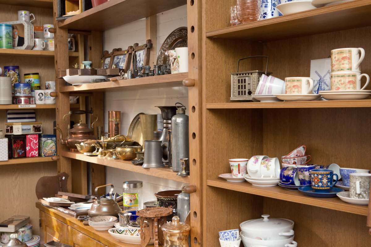 One shopper was shocked to find a high-end De'Longhi espresso machine at Goodwill for only $10.