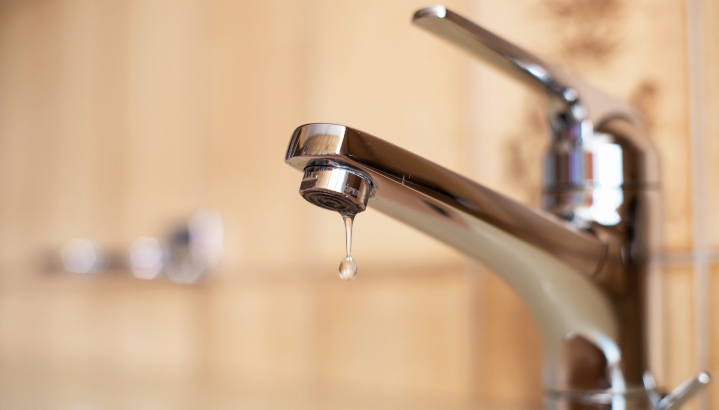 Your outdated water heater could be costing you over $1,000 per year. With a money-saving upgrade to a heat pump water heater, you could cut that bill by over $750.