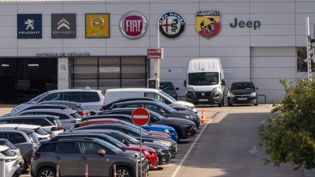 Some Stellantis' car owners are extremely frustrated with the intrusive ads showing up on their infotainment screens.