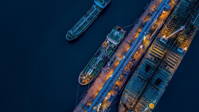 New Zealand is opening its doors to liquified natural gas imports, and experts have voiced their opposition.