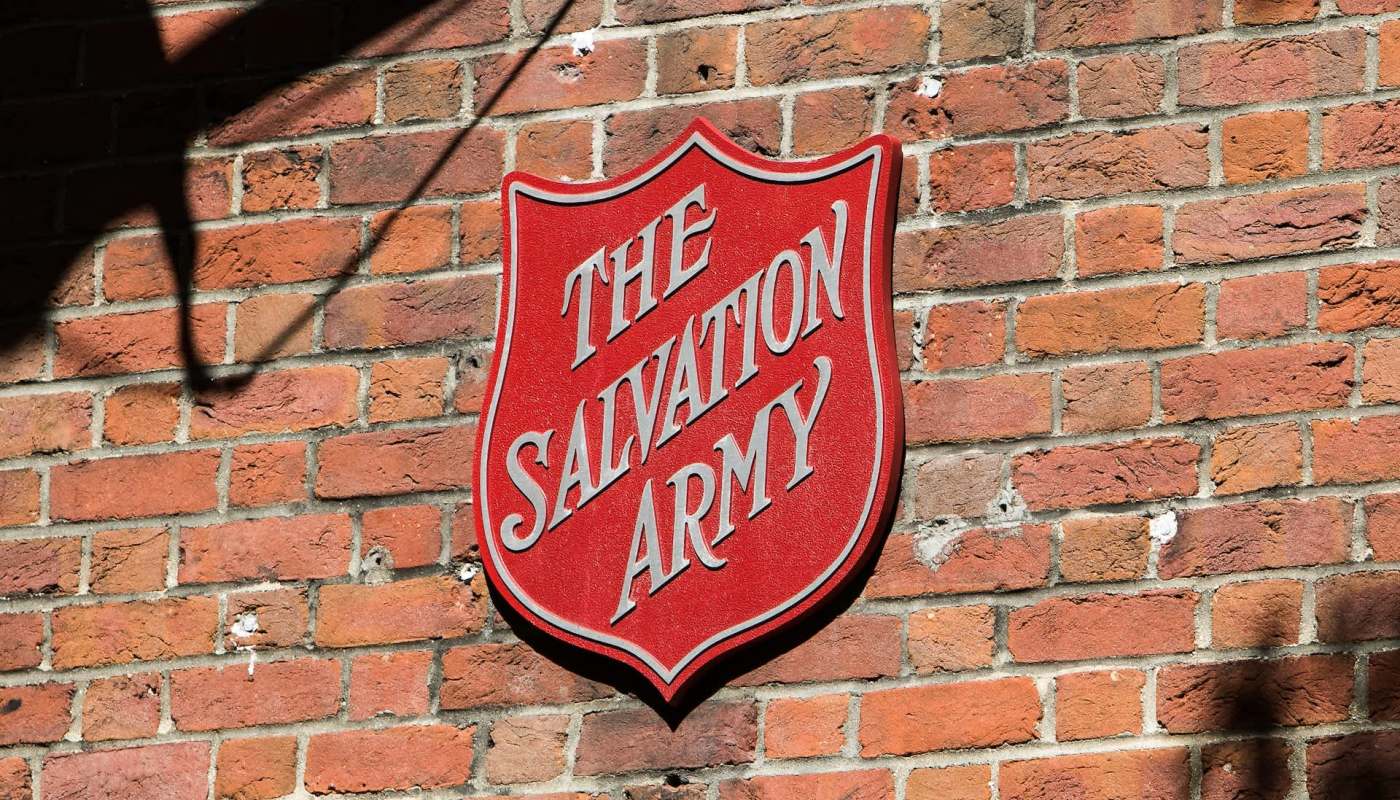 One Redditor shared their frustrating encounter with an overpriced Salvation Army mirror.