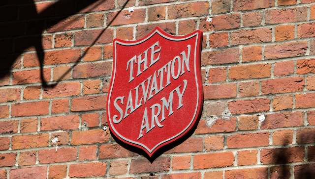 One Redditor shared their frustrating encounter with an overpriced Salvation Army mirror.