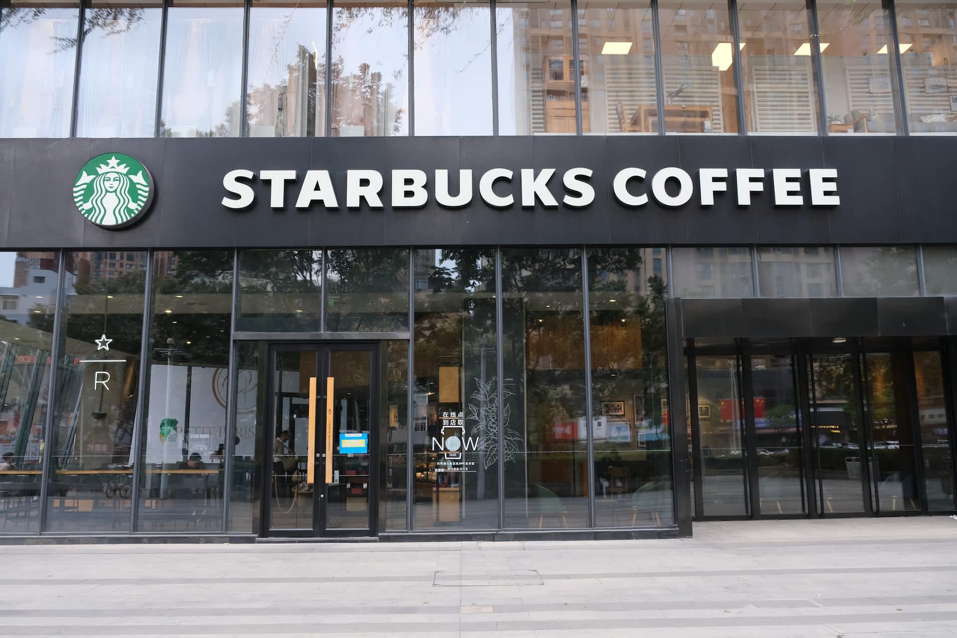 Starbucks sparks backlash after concerning company policy comes to light: 'It's a challenge'