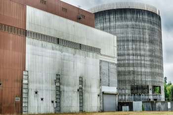 Washington is stepping back into the nuclear power game, this time focusing on smaller reactors.