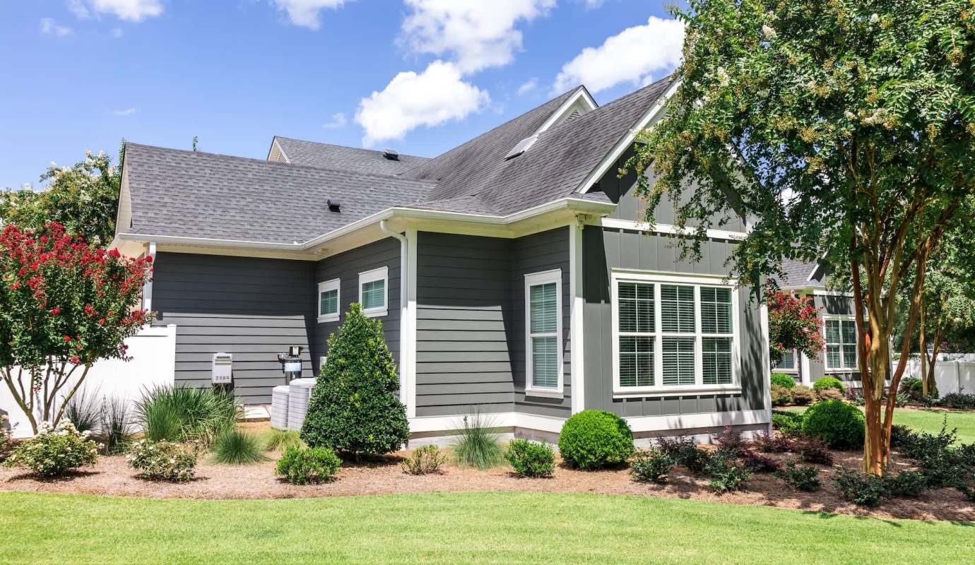 A potential homebuyer took to Reddit recently to ask about a home they were purchasing that included a set of unique solar panels.