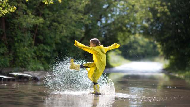 Adventurous play for kids allows them to take risks in a safer setting, learn what is and isn't safe behavior, and feel more confident.
