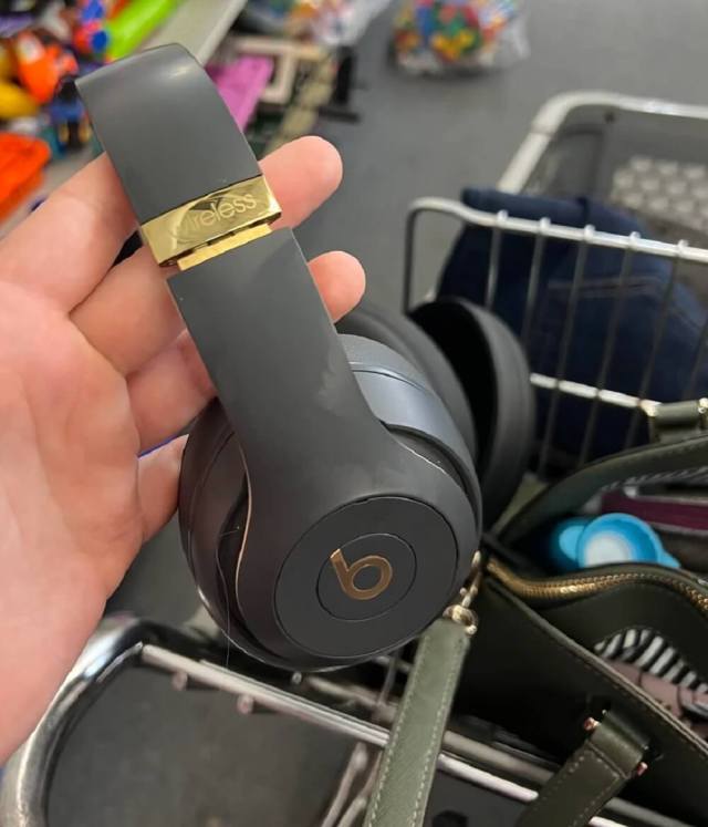 One lucky thrift shopper found a pair of Beats' headphones for $4 — a steal considering they retail for $349.