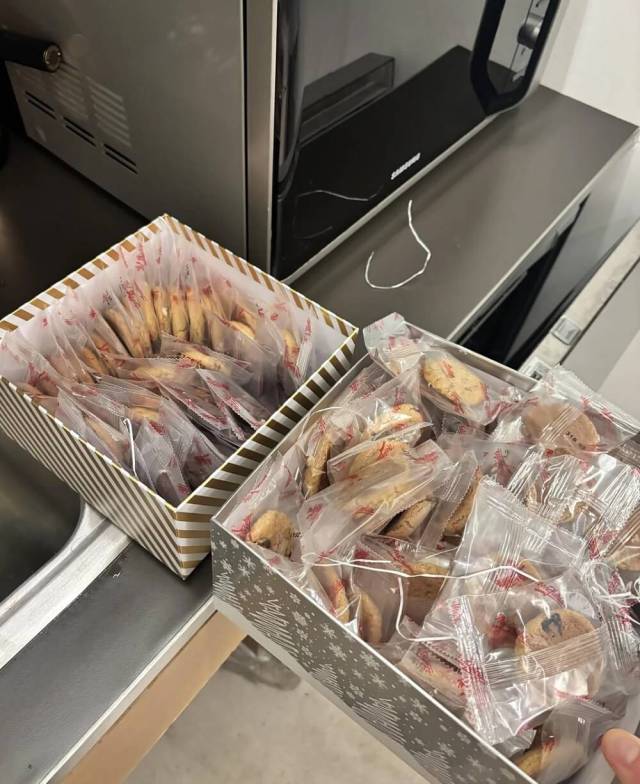 One Redditor shared an image of a cookie box designed for sharing, except each cookie came sealed in its own plastic wrapper.