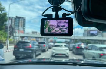 One Redditor caught some damning footage while driving and shared it with the community at r/TeslaCam.