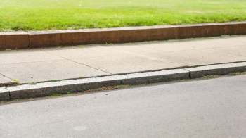 One Redditor scored a beautiful secondhand curbside table and saved it from going to the landfill.