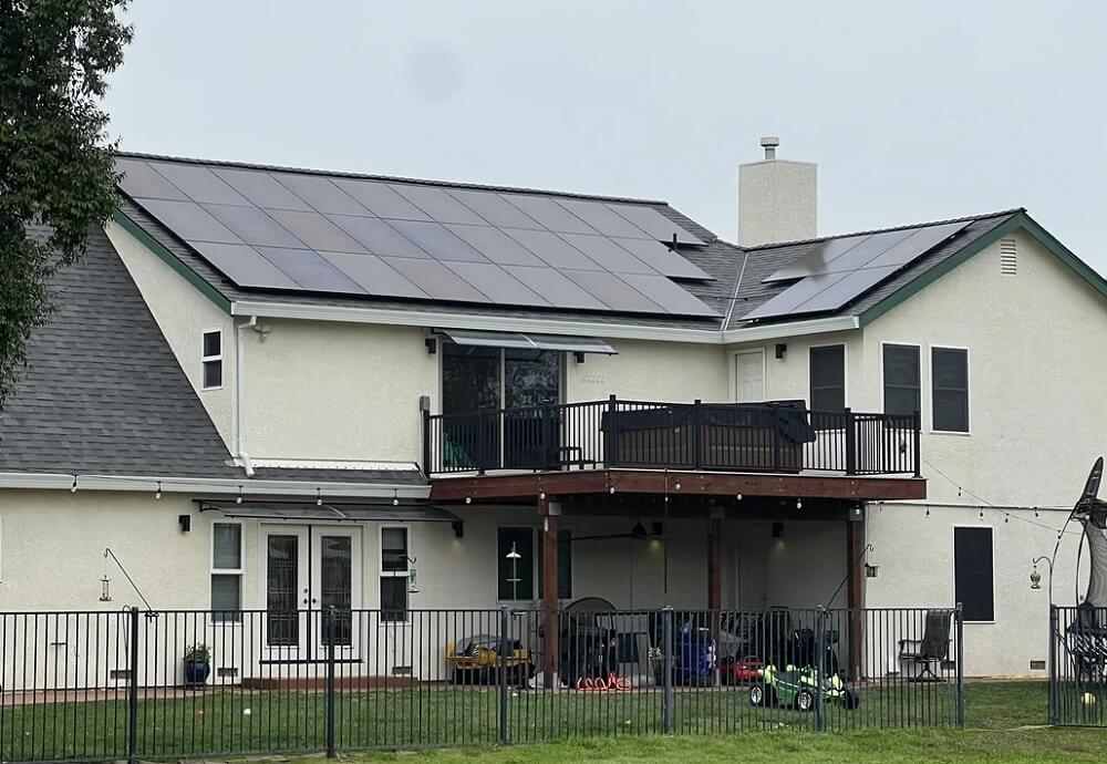 At the end of 2025, many homeowners were rushing to complete their solar panel installations to claim the remaining federal tax incentives.