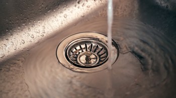 Here are 5 simple tips for keeping your pipes running efficiently without paying for maintenance.