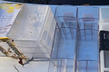 One dumpster-diving Redditor shared a haul that dreams are made of, featuring perfectly good stuff rescued from the trash.