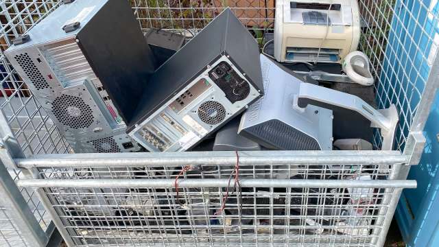 One Redditor found a seventh-generation iPod classic in the e-waste bin at Best Buy and was thrilled to rescue it.